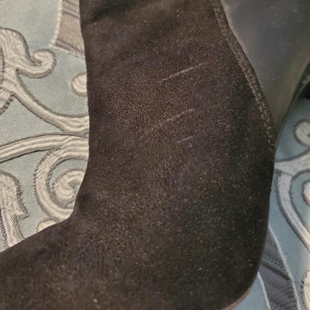 Jennifer Lopez Black bootie - Picture 9 of 10
